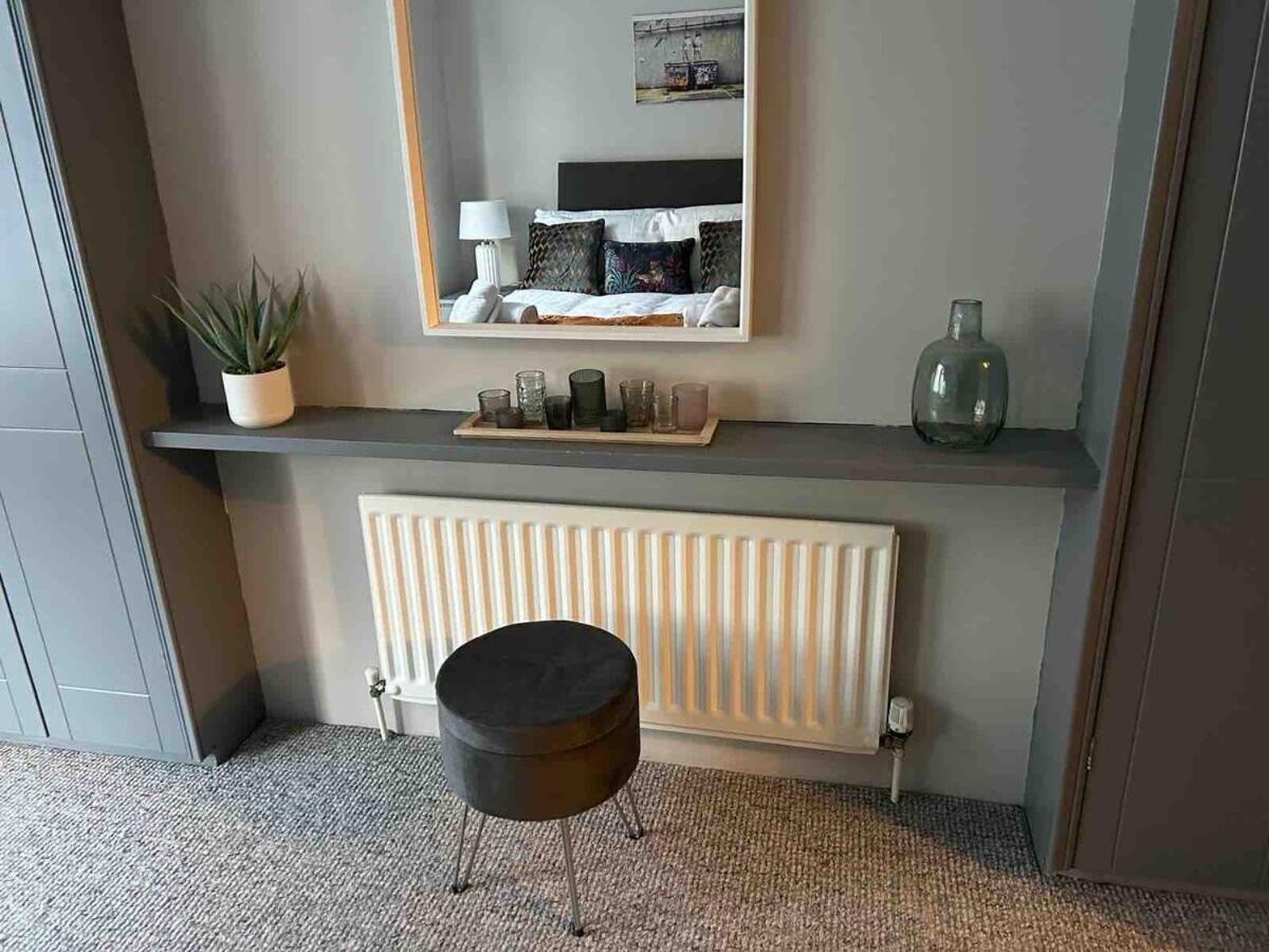 1 Bdr Apartment At Queens Uni By Belfast City Breaks Habitación foto
